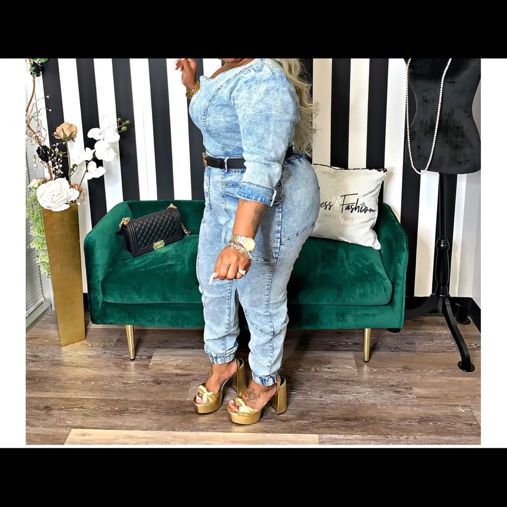 2 piece acid wash, one shoulder jean, denim pant set